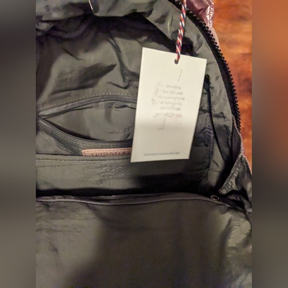 NWT - Metallic Pink - Urban Expressions - high shine quilted Puffer Backpack - Picture 14 of 16